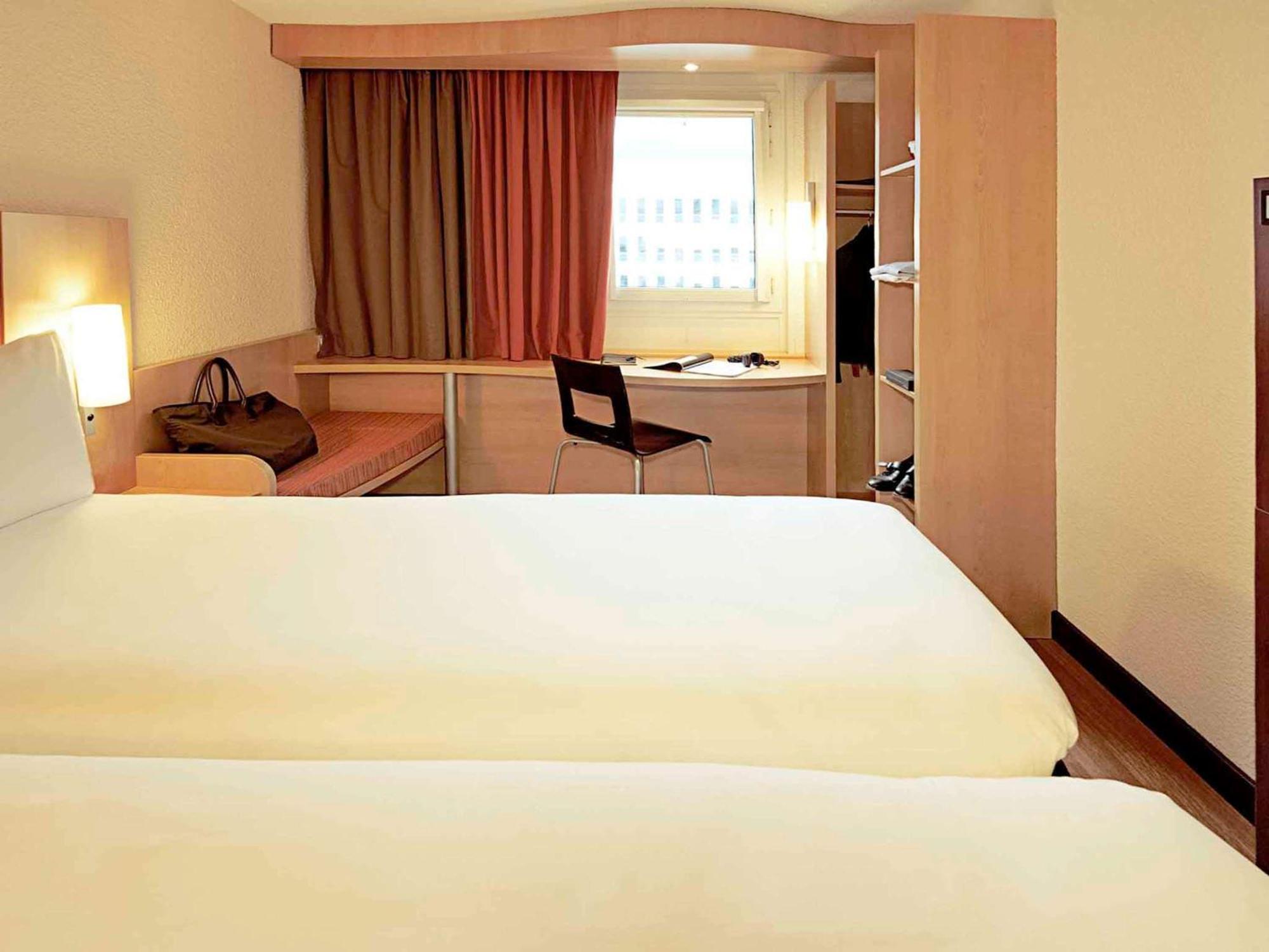 Ibis Albert Pays De Somme מראה חיצוני תמונה